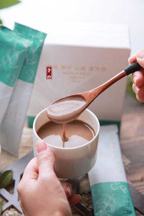 養生代餐粉與中藥材 中國風靜物攝影的藝術表達